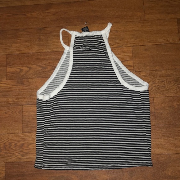 Halter top - Picture 2 of 2